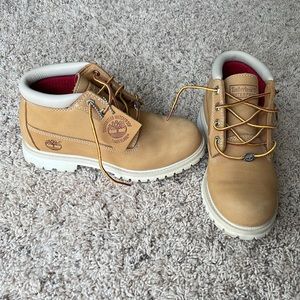 Women’s 6.5 Timberland Boots